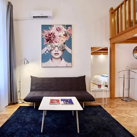 Apartment Christie's Downtown